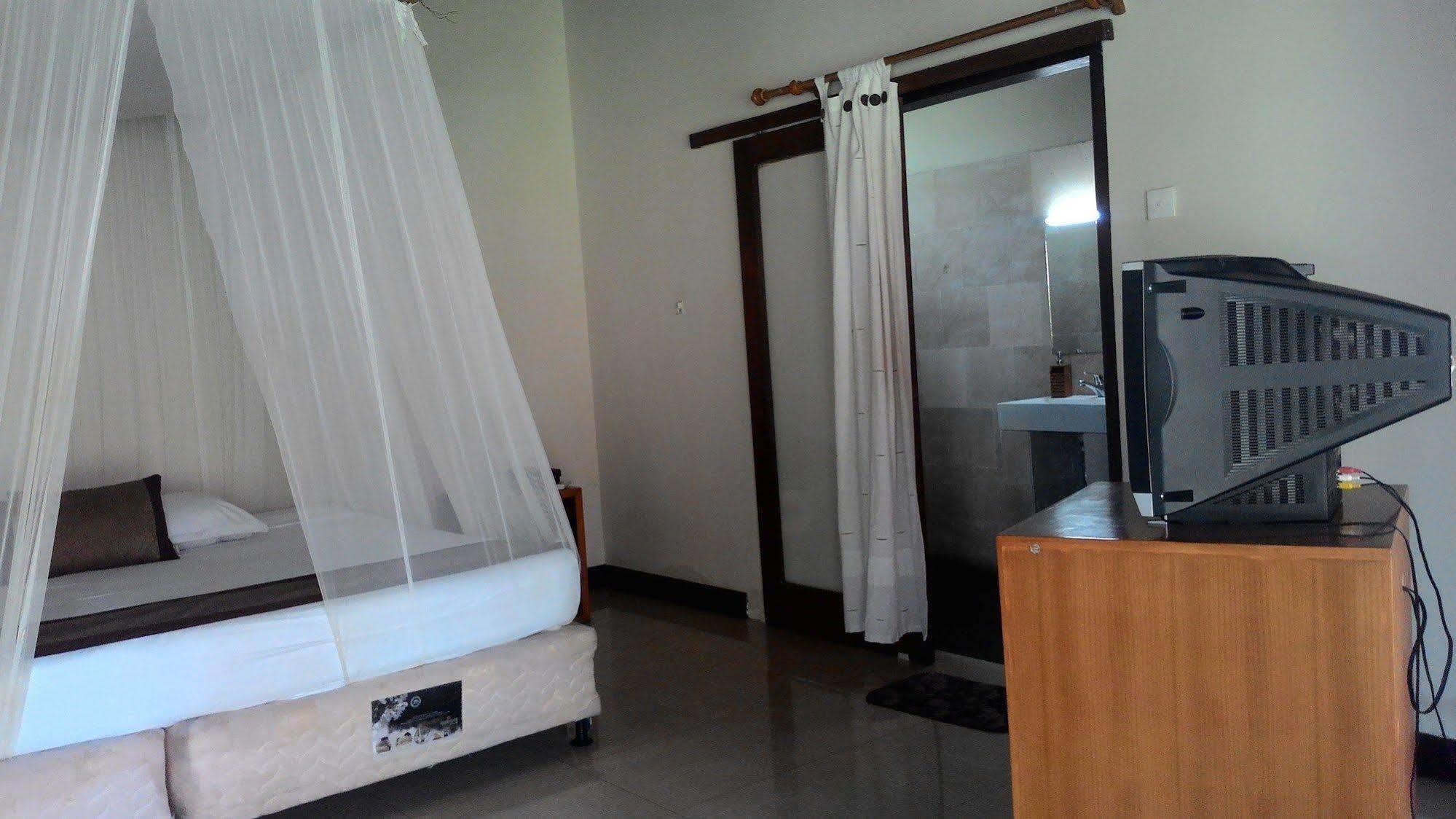 Trawangan Oasis Hotel Gili Trawangan Exterior photo