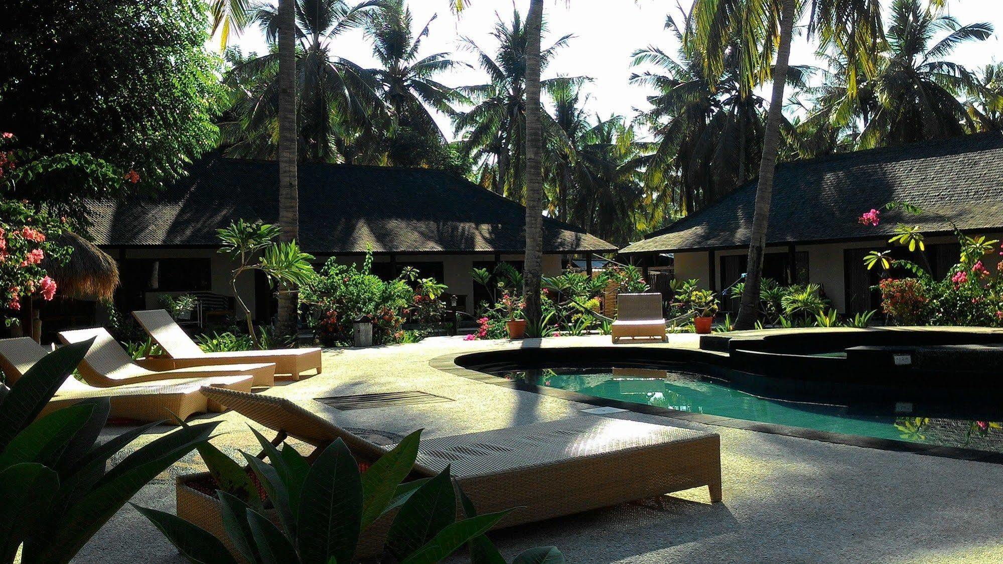 Trawangan Oasis Hotel Gili Trawangan Exterior photo